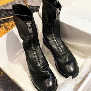PU Boots with zip closure